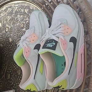 Nike AirMax 90 Easter Sneakers